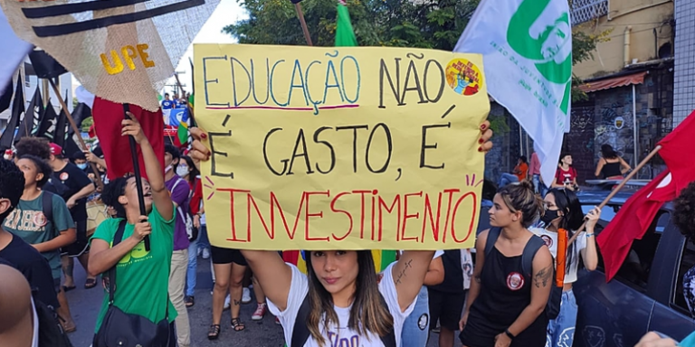 Universidades federais denunciam novo bloqueio no orçamento de R$ 244 milhões