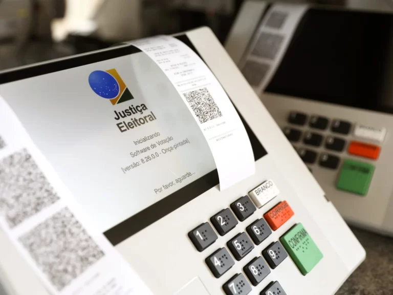 Defesa confirma dados do TSE, mas fala em “risco hipotético”