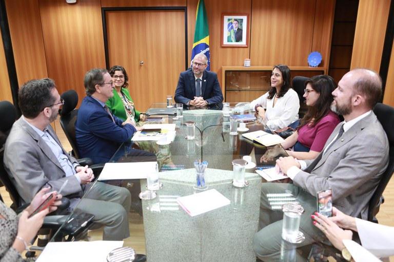 MEC assina acordo com Conselho Britânico para a formação de profissionais da educação básica