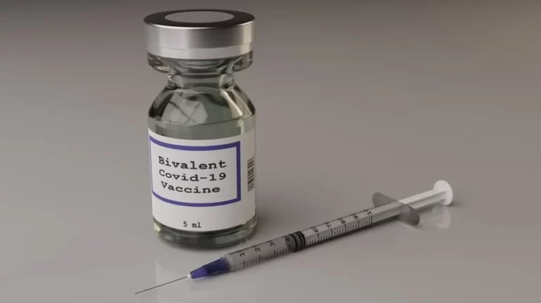 Mais vacinas: 1,4 milhão de doses bivalentes contra a Covid-19 chegam ao Brasil