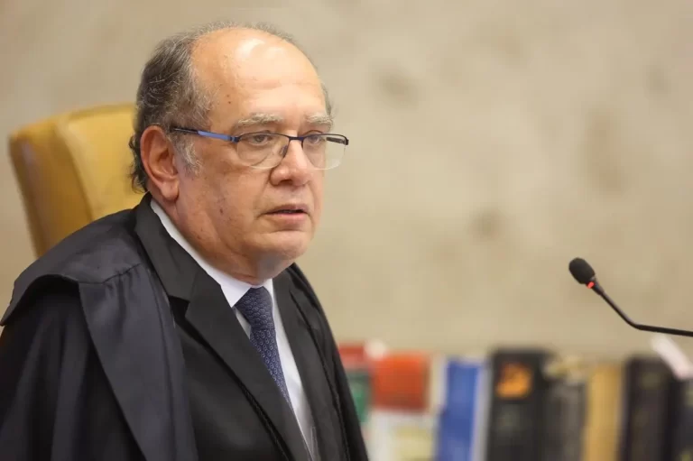 Gilmar Mendes decide que Auxílio Brasil pode ficar fora do teto de gastos
