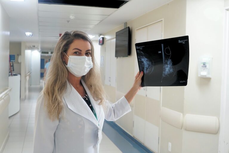 Ministério da Saúde vai destinar mais de 100 milhões para cirurgias de reconstrução mamária