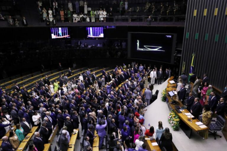 Câmara aprova mais prazo para uso de recursos da Lei Paulo Gustavo