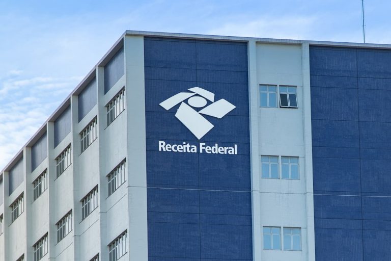 Consulta ao maior lote da história do IR é liberada nesta segunda (23)