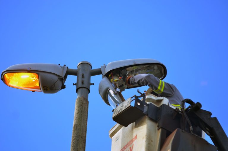 Cidades Conectadas: CFEP estabelece padrão para projetos de iluminação inteligente
