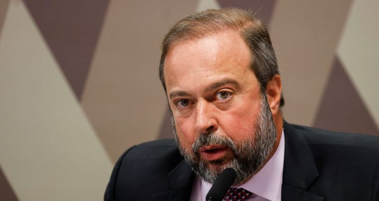 Brasil dispensará o horário de verão em 2025, garante ministro, e a decisão reacende debates sobre matriz energética e modicidade tarifária